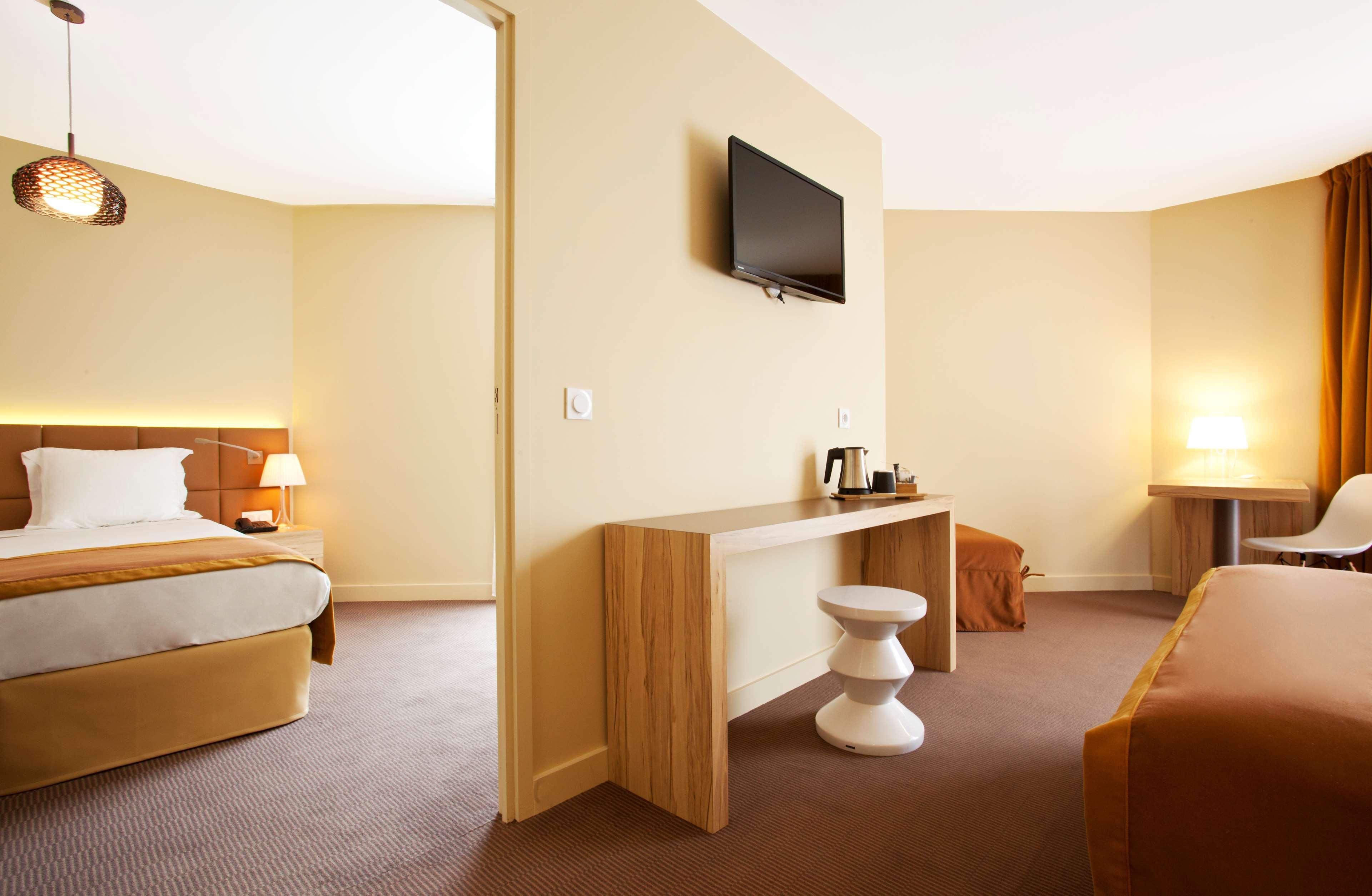 Golden Tulip Avignon Le Paradou Esterno foto