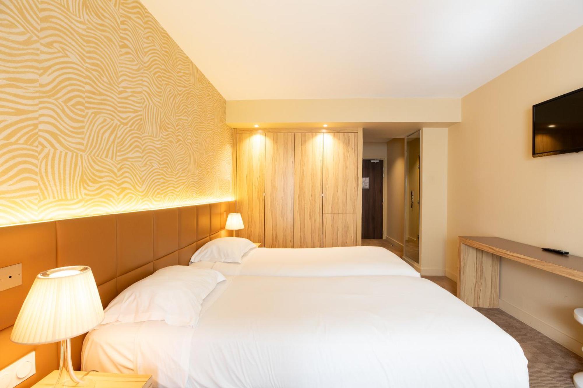Golden Tulip Avignon Le Paradou Esterno foto