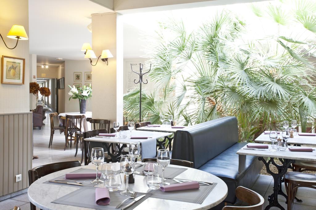 Golden Tulip Avignon Le Paradou Esterno foto
