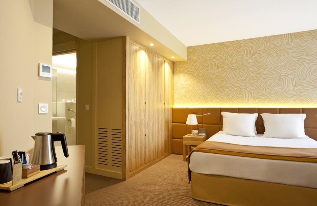 Golden Tulip Avignon Le Paradou Esterno foto