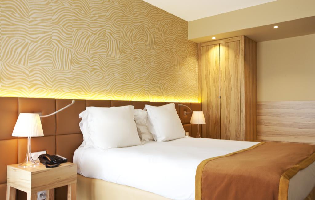 Golden Tulip Avignon Le Paradou Esterno foto